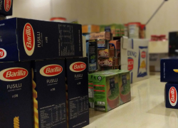 Raccolta viveri per cena Caritas